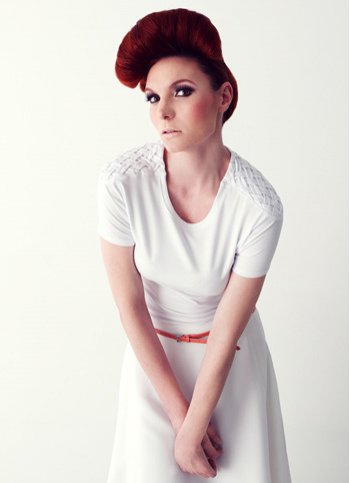 T-shirt with long sleeves GIEDINNE Female dress