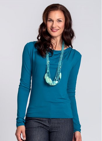 T-shirt Deep Female dress
